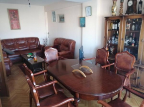 Anev's apartments Center